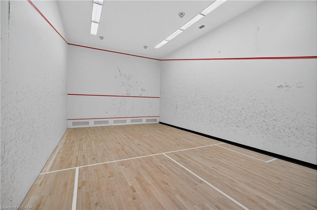 811-1276 Maple Crossing Boulevard, Burlington, ON - Indoor Photo Showing Other Room