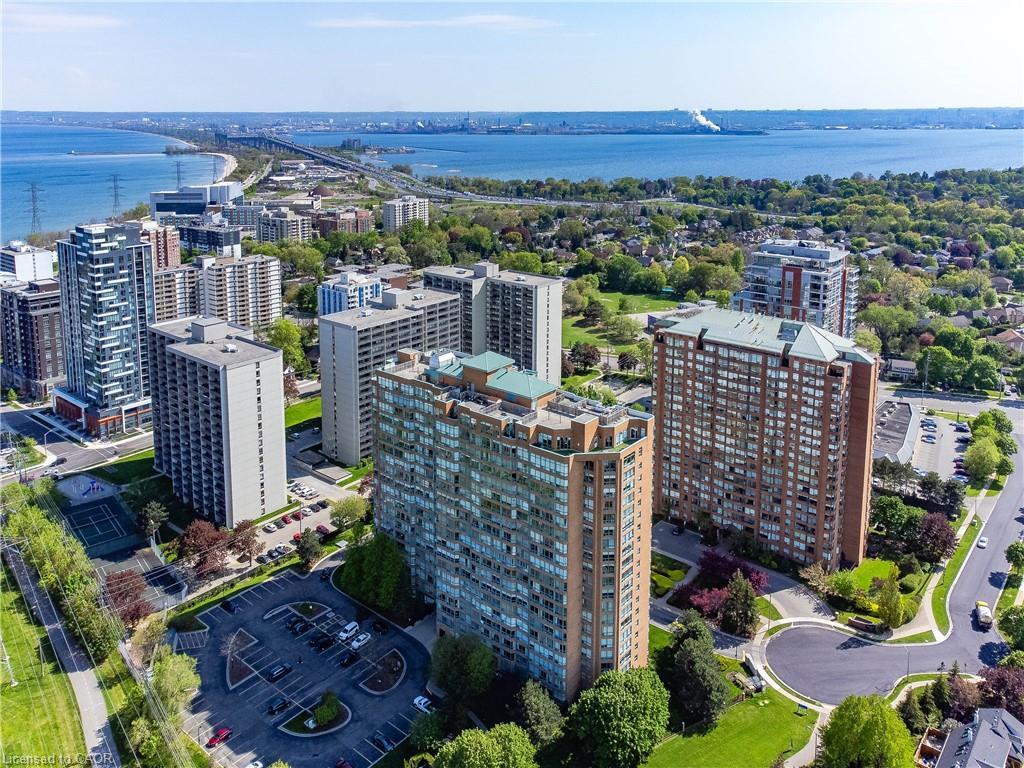 811-1276 Maple Crossing Boulevard, Burlington, ON - Outdoor With Body Of Water With View