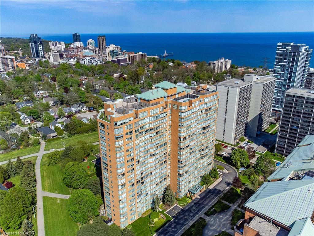 811-1276 Maple Crossing Boulevard, Burlington, ON - Outdoor With Body Of Water With View