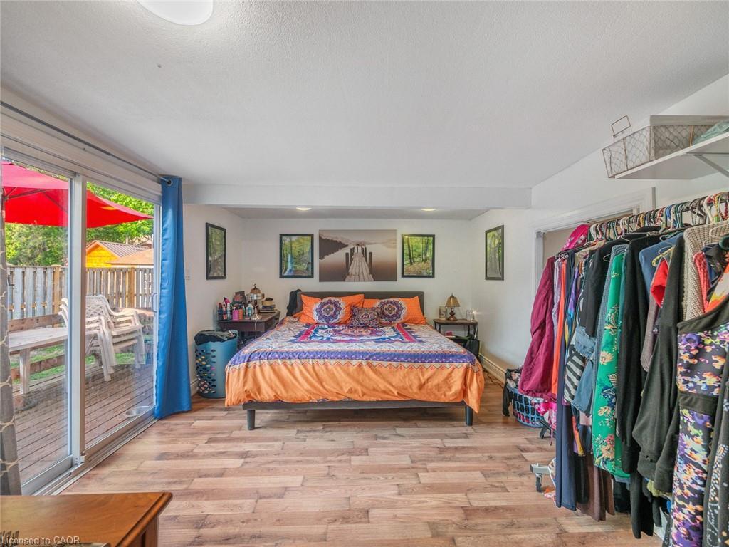 58 Woodland Avenue, St. Catharines, ON - Indoor Photo Showing Bedroom