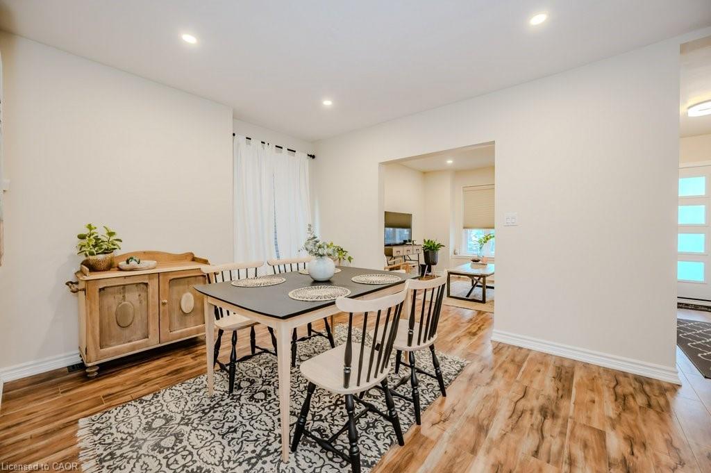 63 Beechwood Avenue, Hamilton, ON - Indoor Photo Showing Dining Room