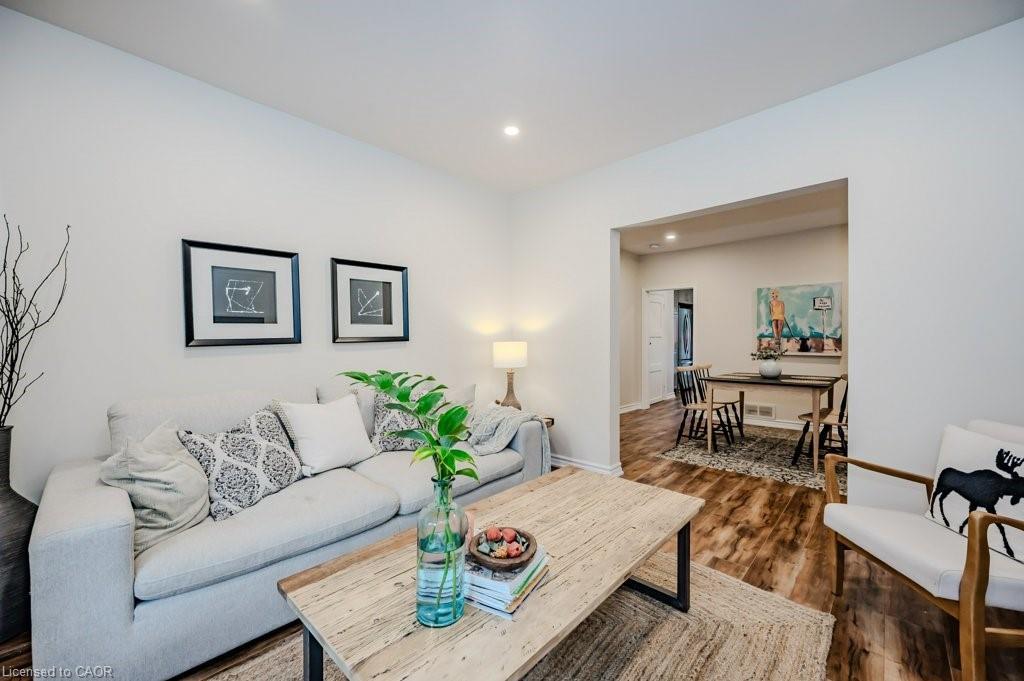 63 Beechwood Avenue, Hamilton, ON - Indoor Photo Showing Living Room