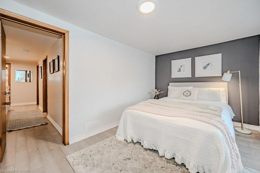 63 Beechwood Avenue, Hamilton, ON - Indoor Photo Showing Bedroom