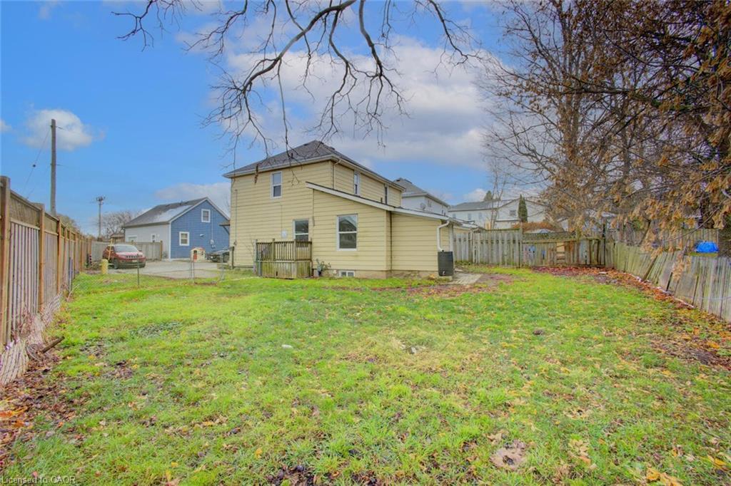 17 William Lane, Woodstock, ON - Outdoor With Backyard