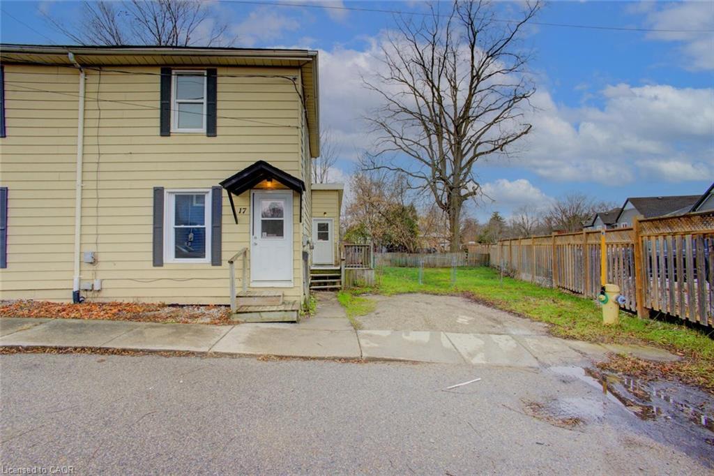17 William Lane, Woodstock, ON - Outdoor
