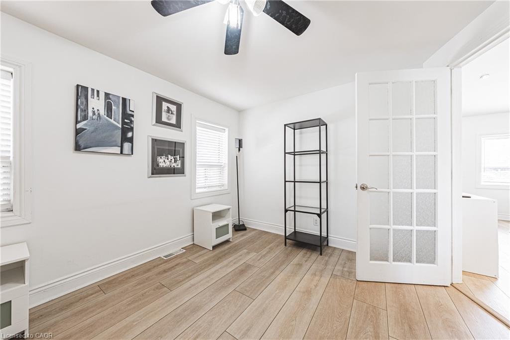258 West 19Th Street, Hamilton, ON - Indoor Photo Showing Other Room