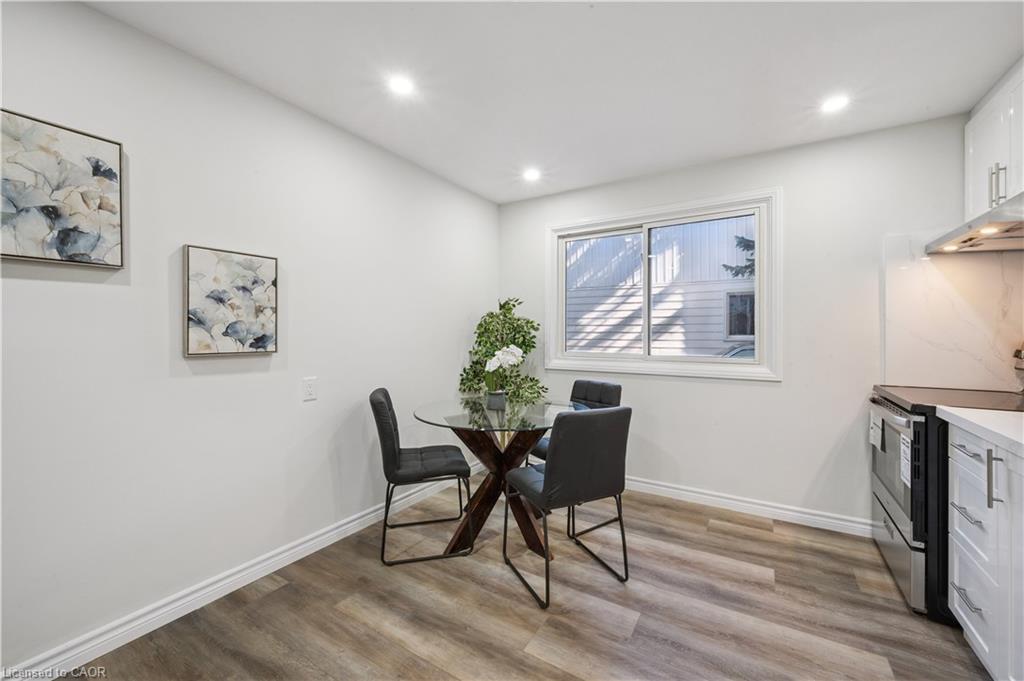 179 Traynor Avenue, Kitchener, ON - Indoor