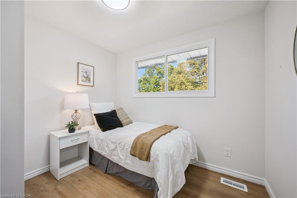 179 Traynor Avenue, Kitchener, ON - Indoor Photo Showing Bedroom
