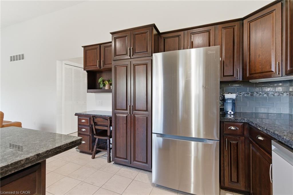 78 Ackland Street, Stoney Creek, ON - Indoor Photo Showing Kitchen