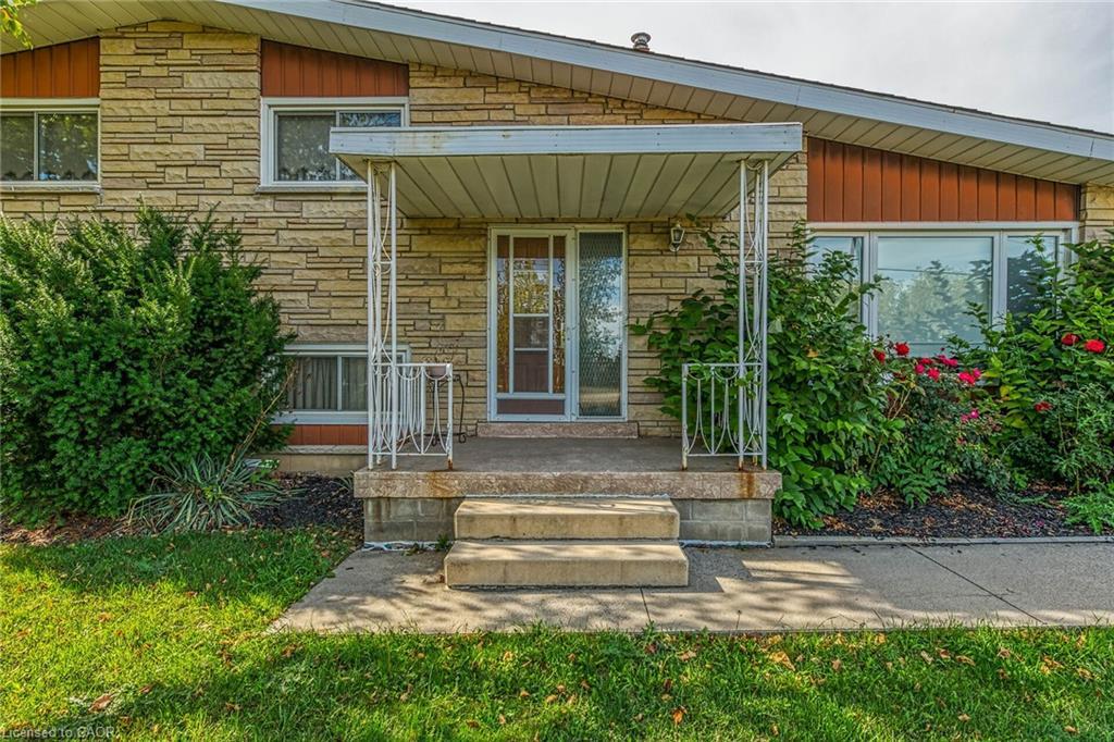 5 Third Road E, Stoney Creek, ON - Outdoor