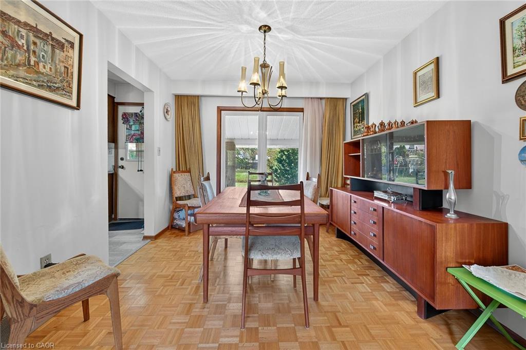 5 Third Road E, Stoney Creek, ON - Indoor