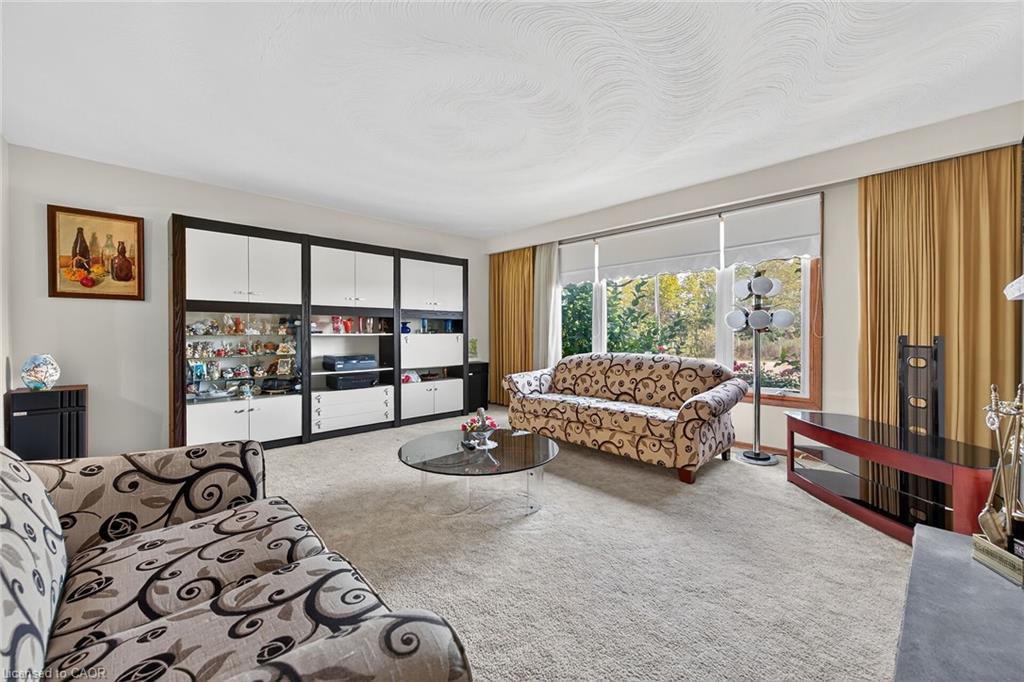 5 Third Road E, Stoney Creek, ON - Indoor