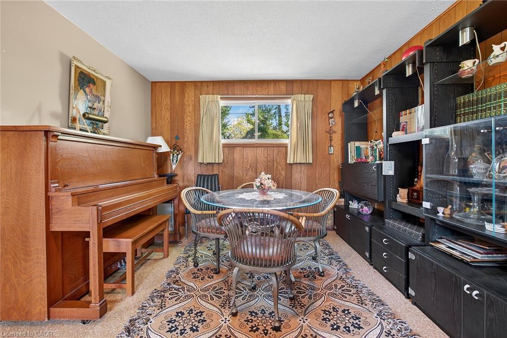 5 Third Road E, Stoney Creek, ON - Indoor