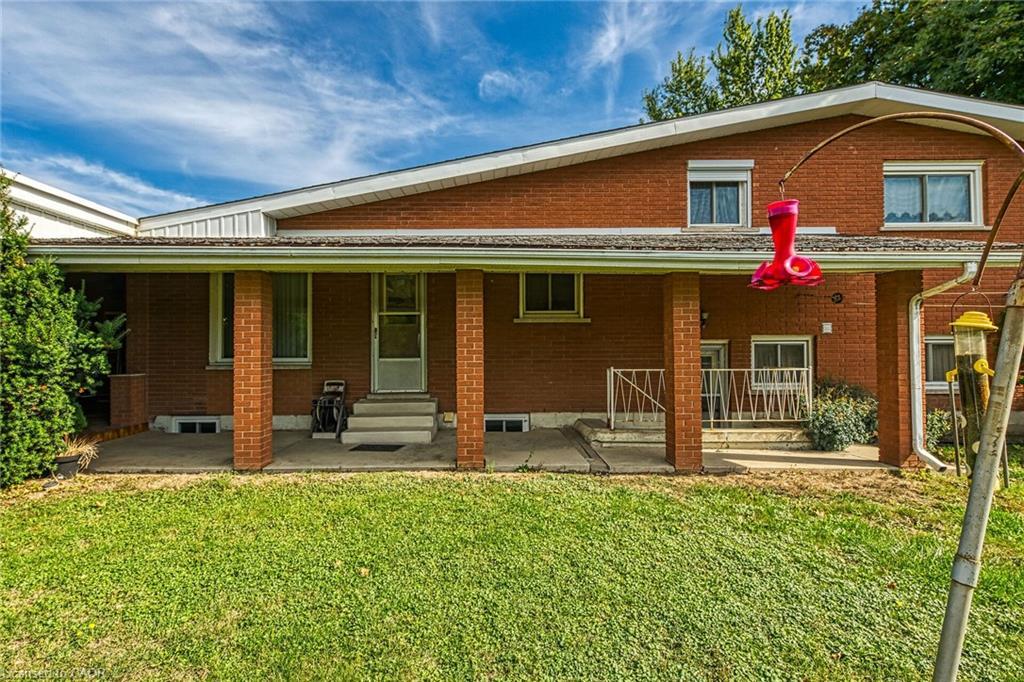 5 Third Road E, Stoney Creek, ON - Outdoor