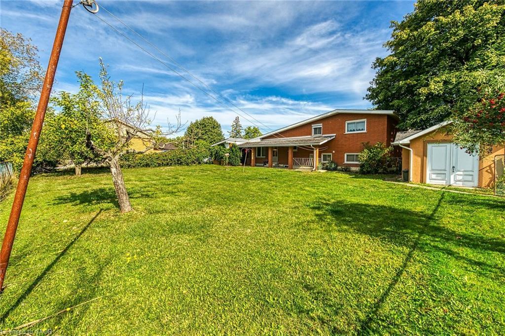 5 Third Road E, Stoney Creek, ON - Outdoor