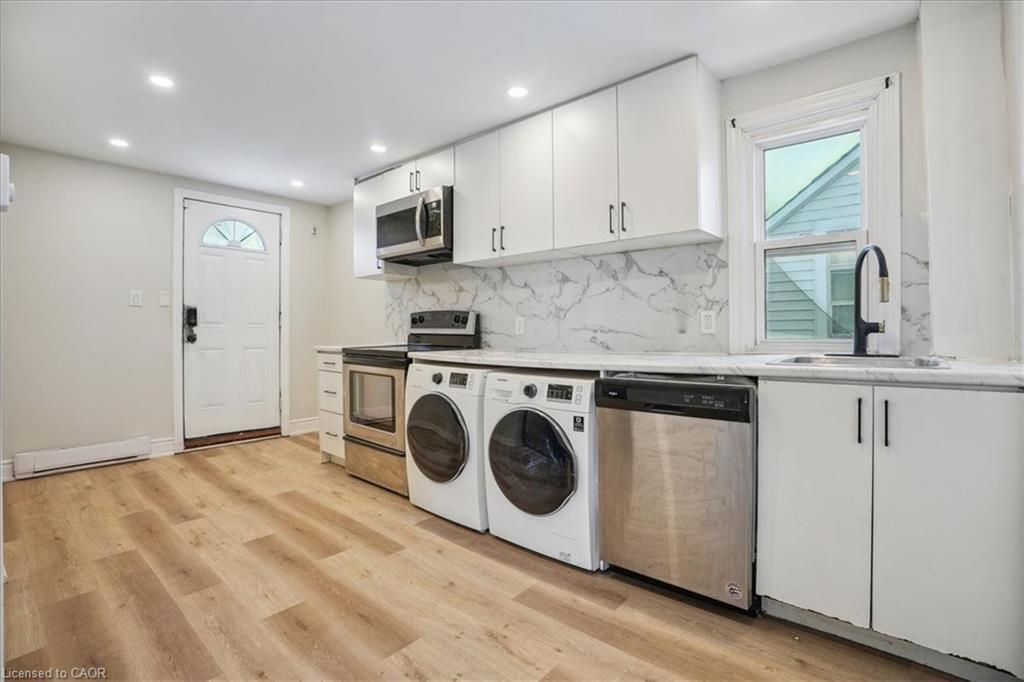 510 Britannia Avenue, Hamilton, ON - Indoor Photo Showing Laundry Room