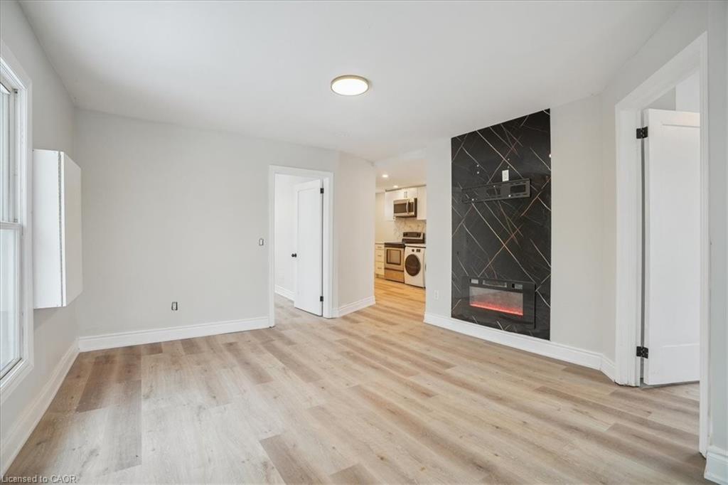 510 Britannia Avenue, Hamilton, ON - Indoor