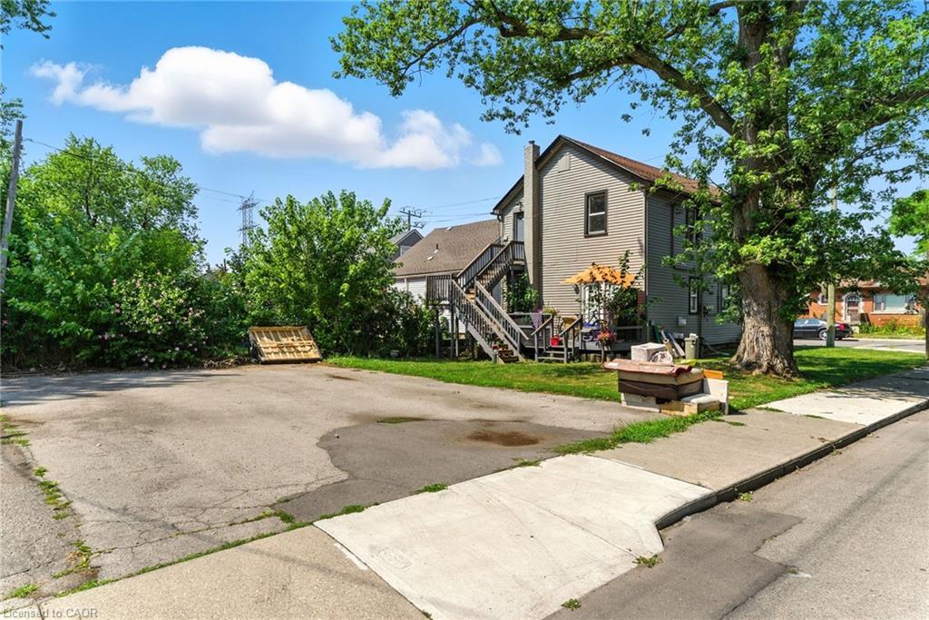 510 Britannia Avenue, Hamilton, ON - Outdoor