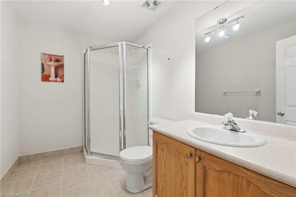 51-34 Southbrook Drive, Binbrook, ON - Indoor Photo Showing Bathroom