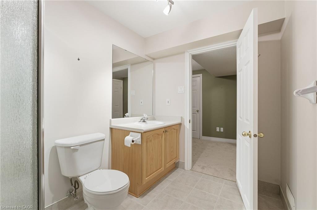51-34 Southbrook Drive, Binbrook, ON - Indoor Photo Showing Bathroom