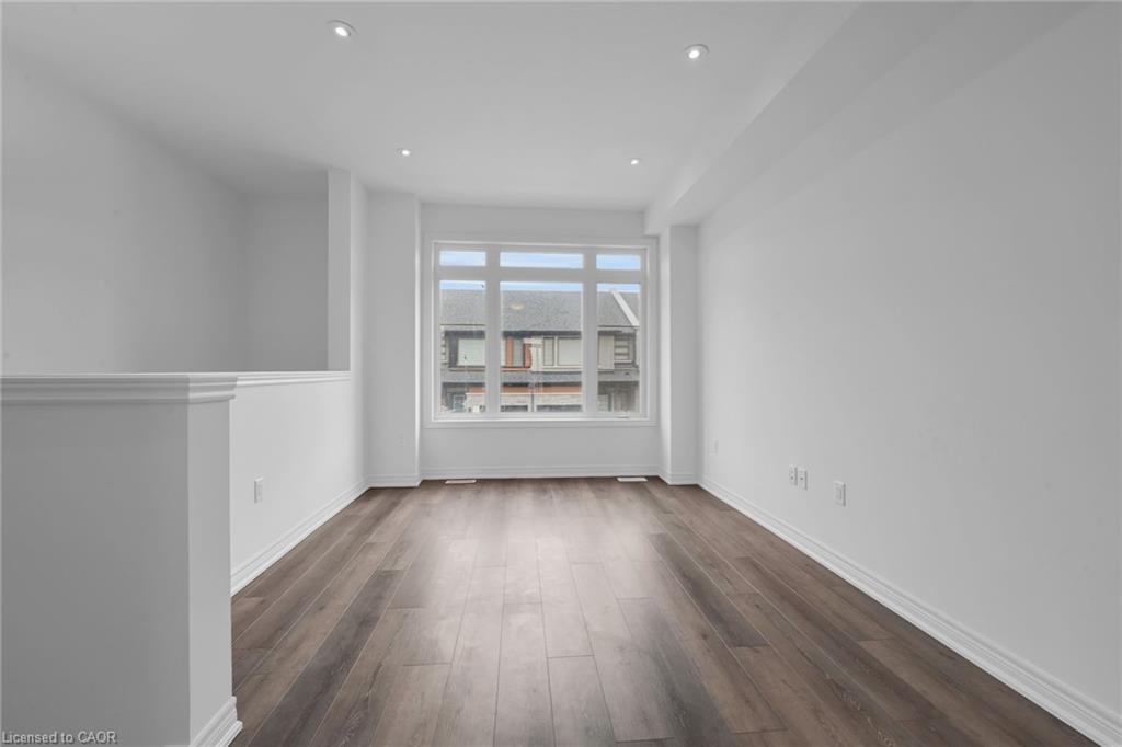 35-120 Court Drive, Paris, ON - Indoor