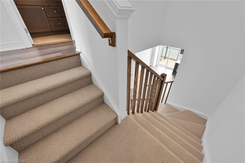 35-120 Court Drive, Paris, ON - Indoor Photo Showing Other Room