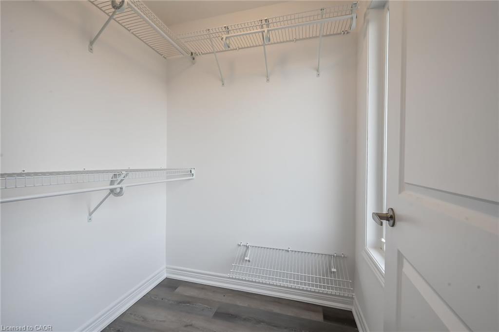 35-120 Court Drive, Paris, ON - Indoor With Storage