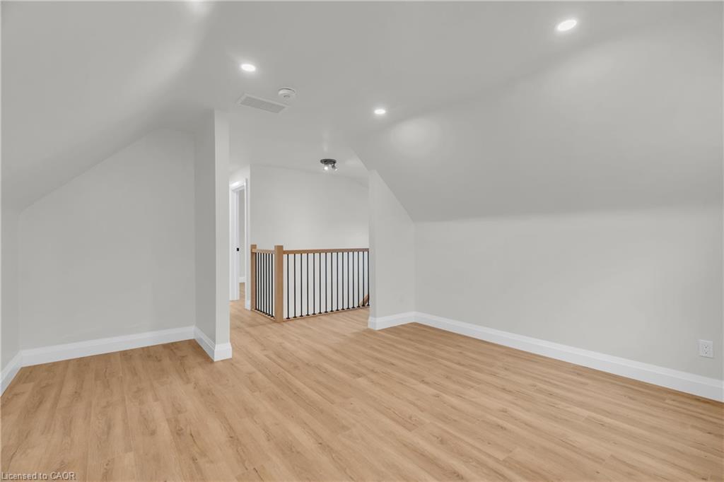 2-22 Ash Street, Kitchener, ON - Indoor Photo Showing Other Room