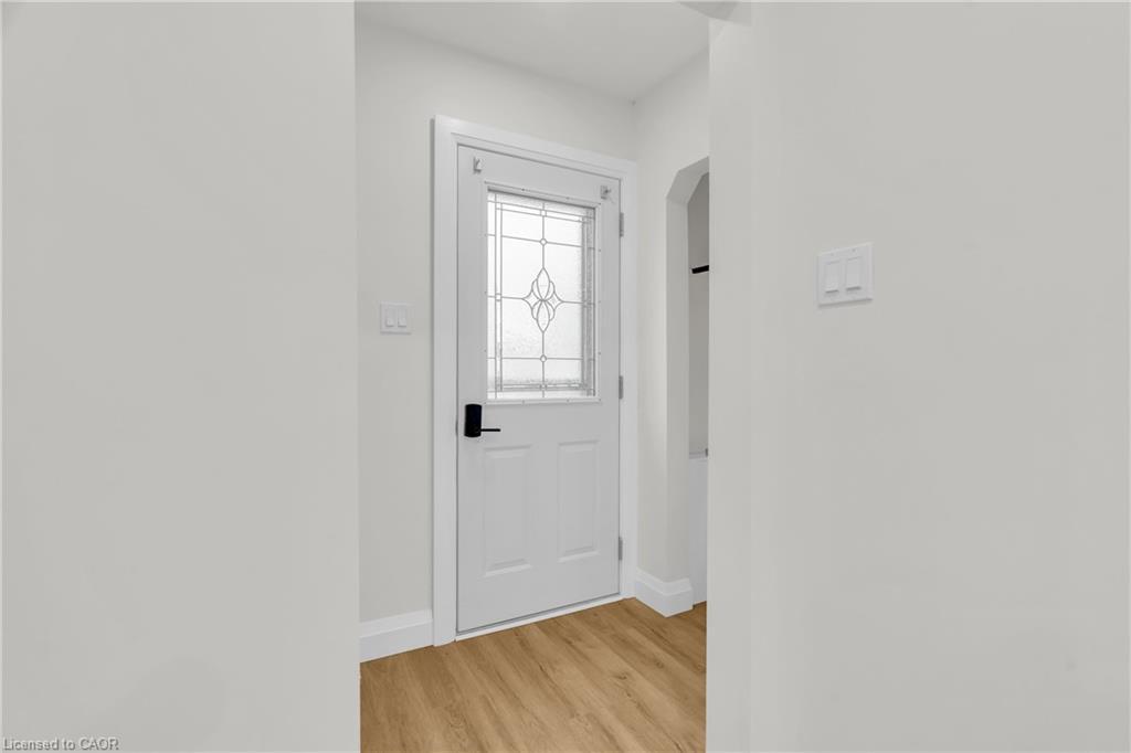 2-22 Ash Street, Kitchener, ON - Indoor Photo Showing Other Room