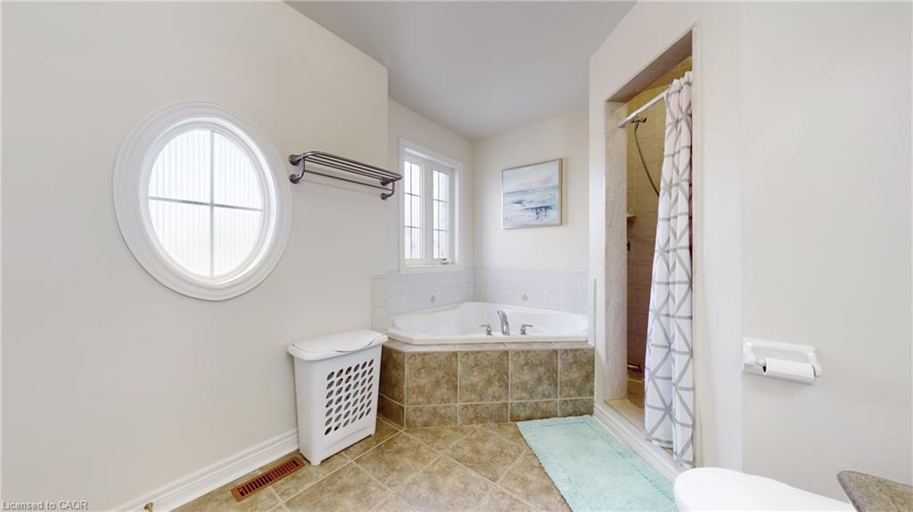 3492 Bala Drive, Mississauga, ON - Indoor Photo Showing Bathroom