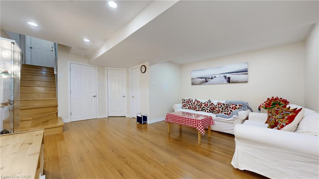 3492 Bala Drive, Mississauga, ON - Indoor Photo Showing Other Room