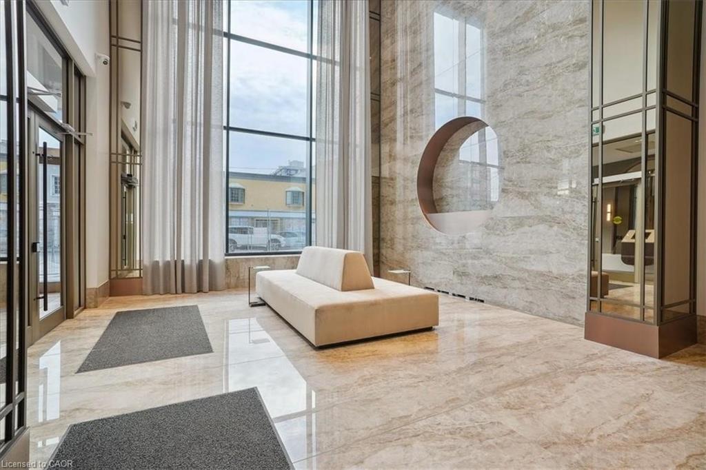 1201-2007 James Street, Burlington, ON - Indoor Photo Showing Other Room