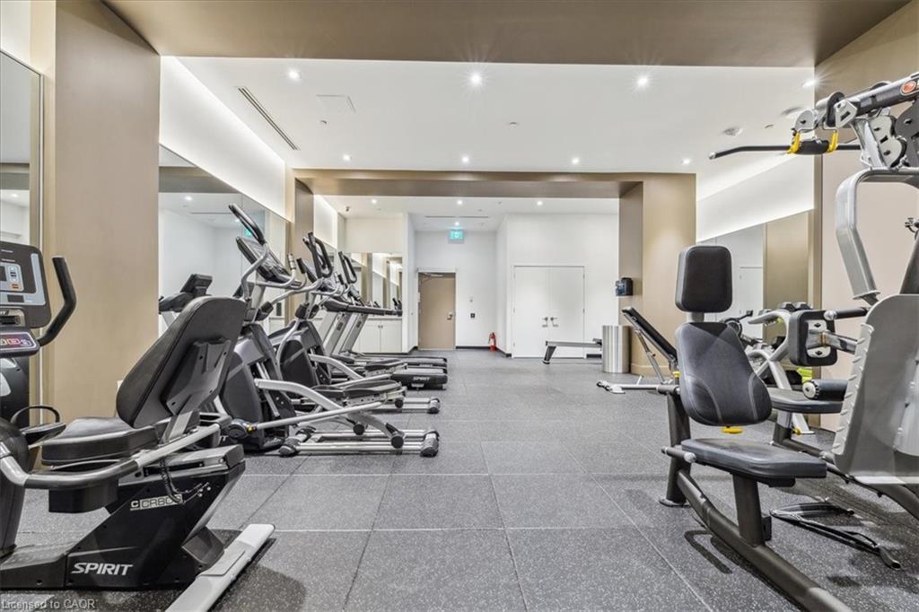 1201-2007 James Street, Burlington, ON - Indoor Photo Showing Gym Room