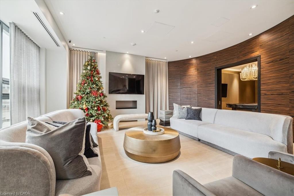 1201-2007 James Street, Burlington, ON - Indoor Photo Showing Living Room