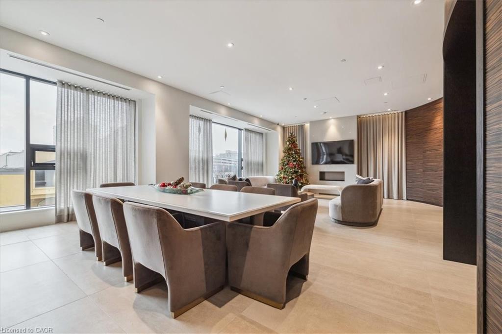 1201-2007 James Street, Burlington, ON - Indoor