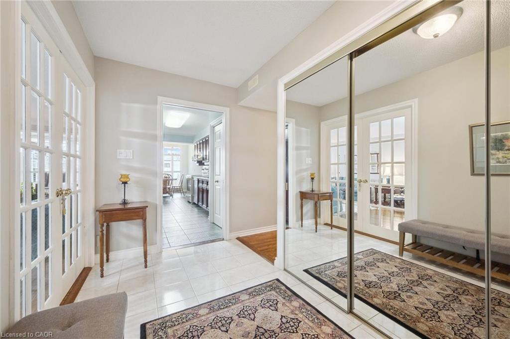 406-2 Lancaster Street E, Kitchener, ON - Indoor