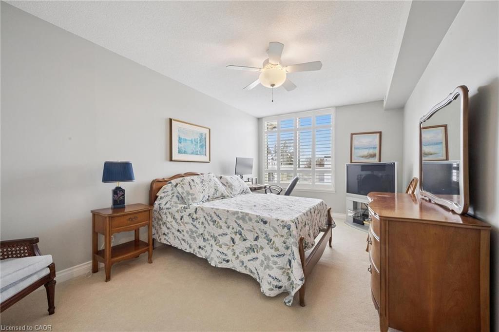 406-2 Lancaster Street E, Kitchener, ON - Indoor Photo Showing Bedroom