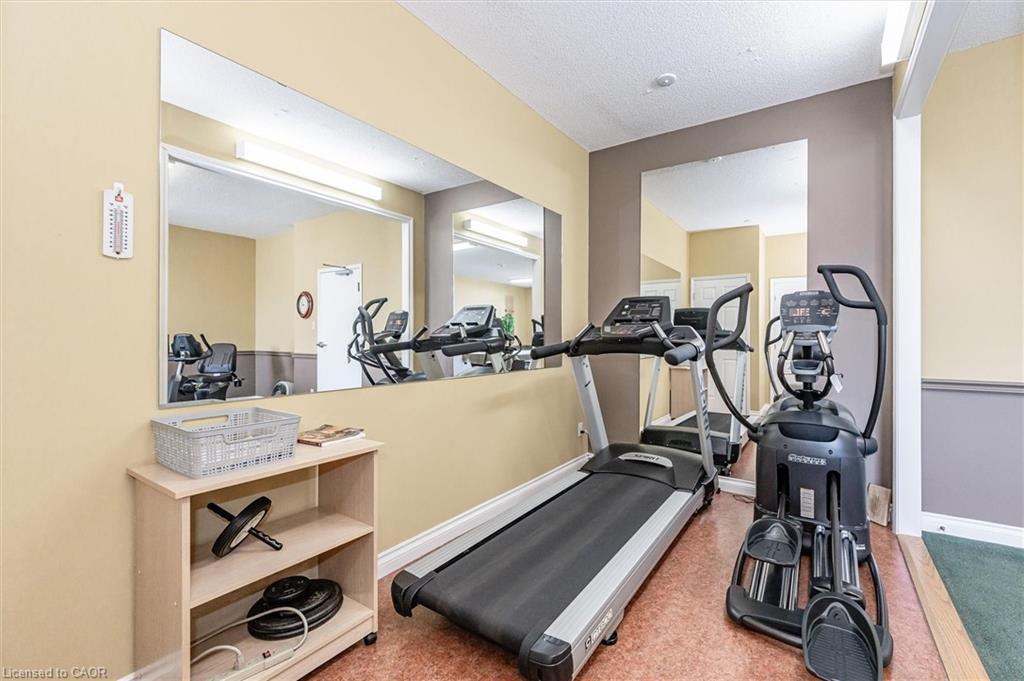 406-2 Lancaster Street E, Kitchener, ON - Indoor Photo Showing Gym Room