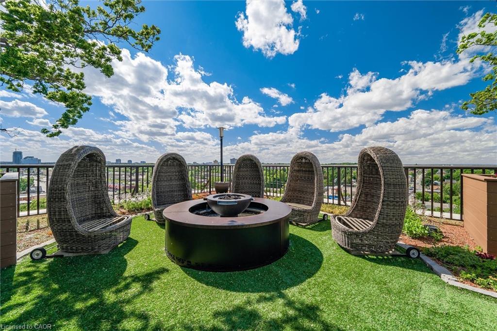 406-2 Lancaster Street E, Kitchener, ON - Outdoor With View
