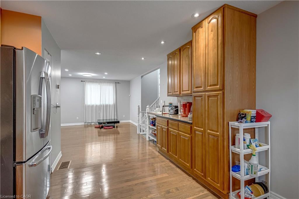 18 Rosewell Street, Hamilton, ON - Indoor