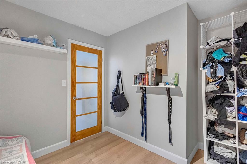 18 Rosewell Street, Hamilton, ON - Indoor