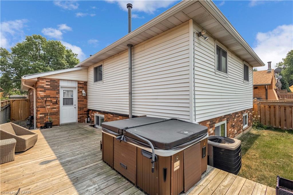 18 Rosewell Street, Hamilton, ON - Outdoor With Deck Patio Veranda With Exterior