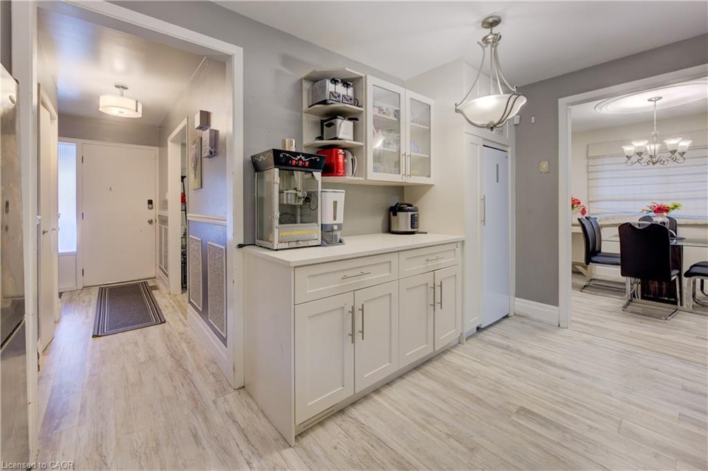 31 Bonfair Court, Kitchener, ON - Indoor