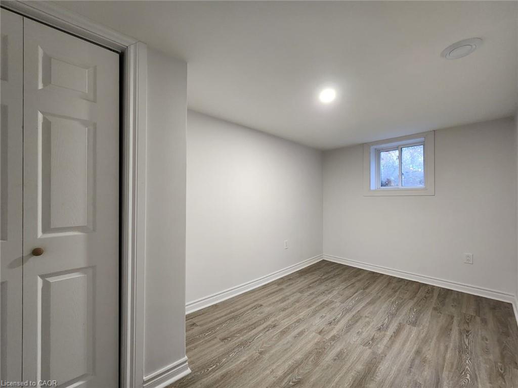 Lower-5 Calcott Court, Thorold, ON - Indoor Photo Showing Other Room