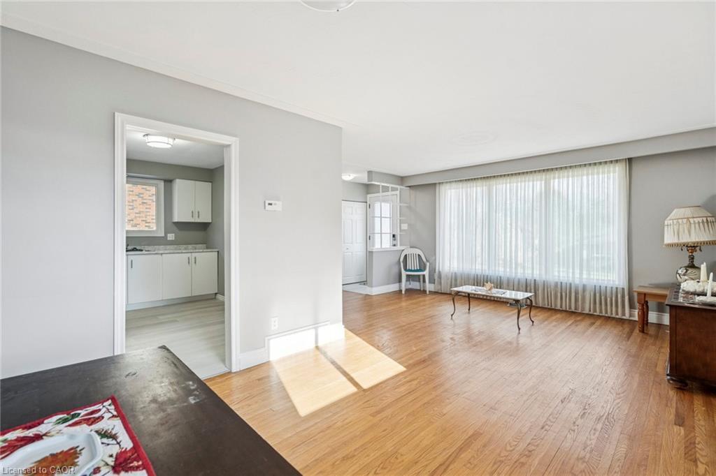 16 Green Meadow Way, Dundas, ON - Indoor