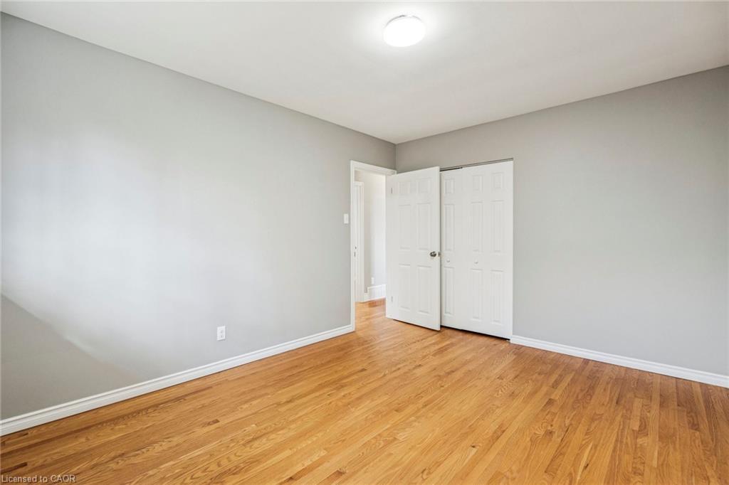 16 Green Meadow Way, Dundas, ON - Indoor Photo Showing Other Room