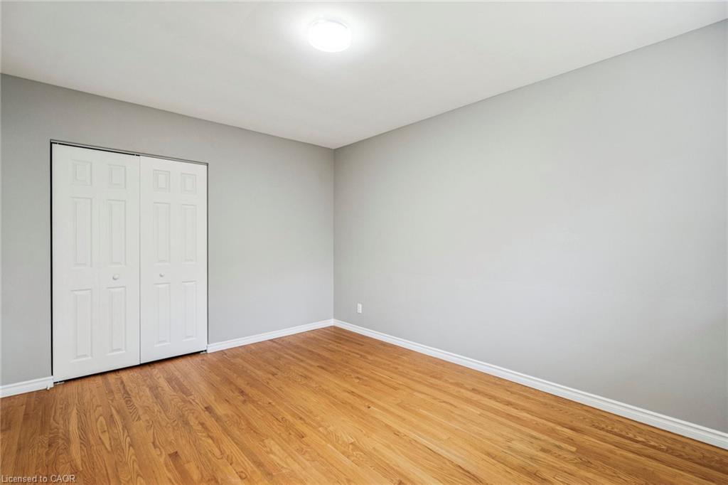 16 Green Meadow Way, Dundas, ON - Indoor Photo Showing Other Room