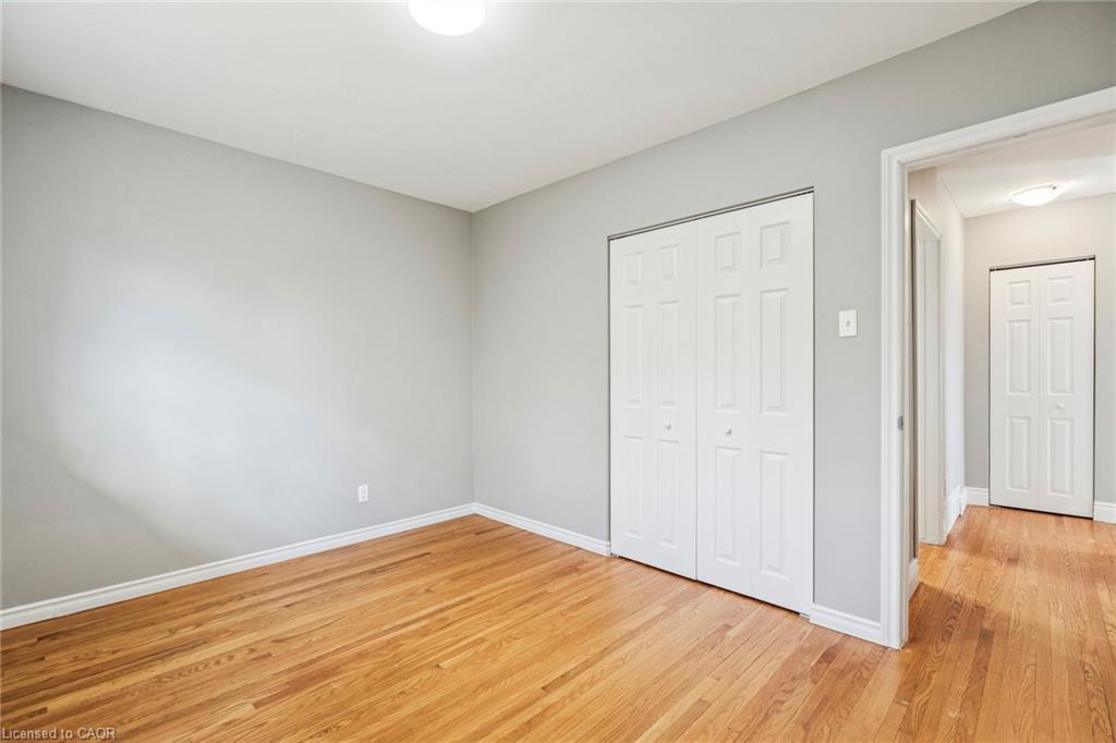 16 Green Meadow Way, Dundas, ON - Indoor Photo Showing Other Room