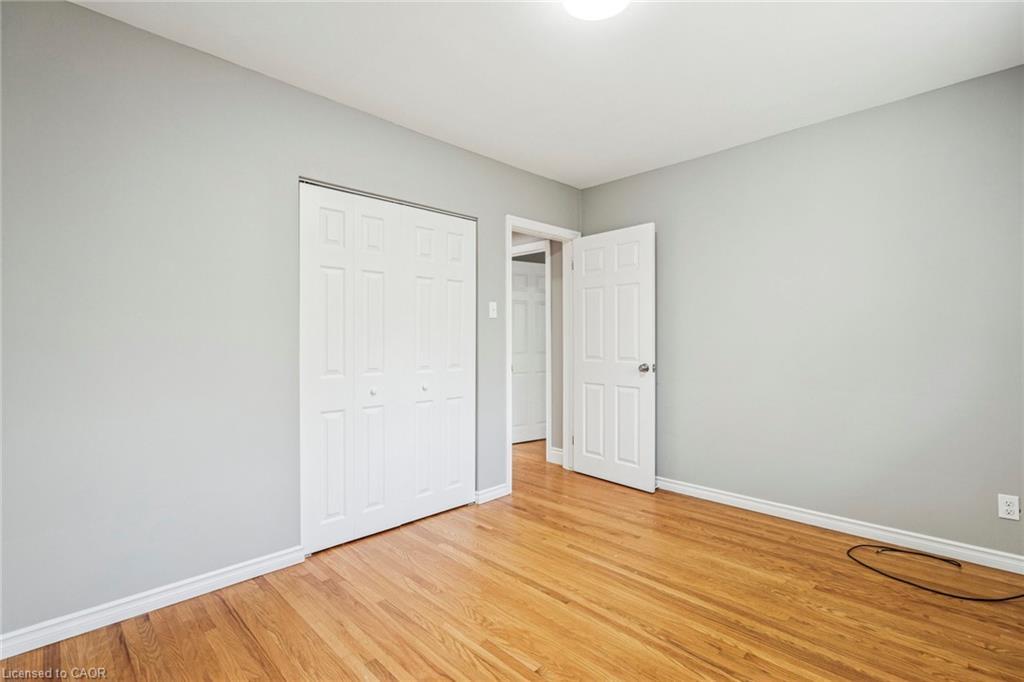 16 Green Meadow Way, Dundas, ON - Indoor Photo Showing Other Room