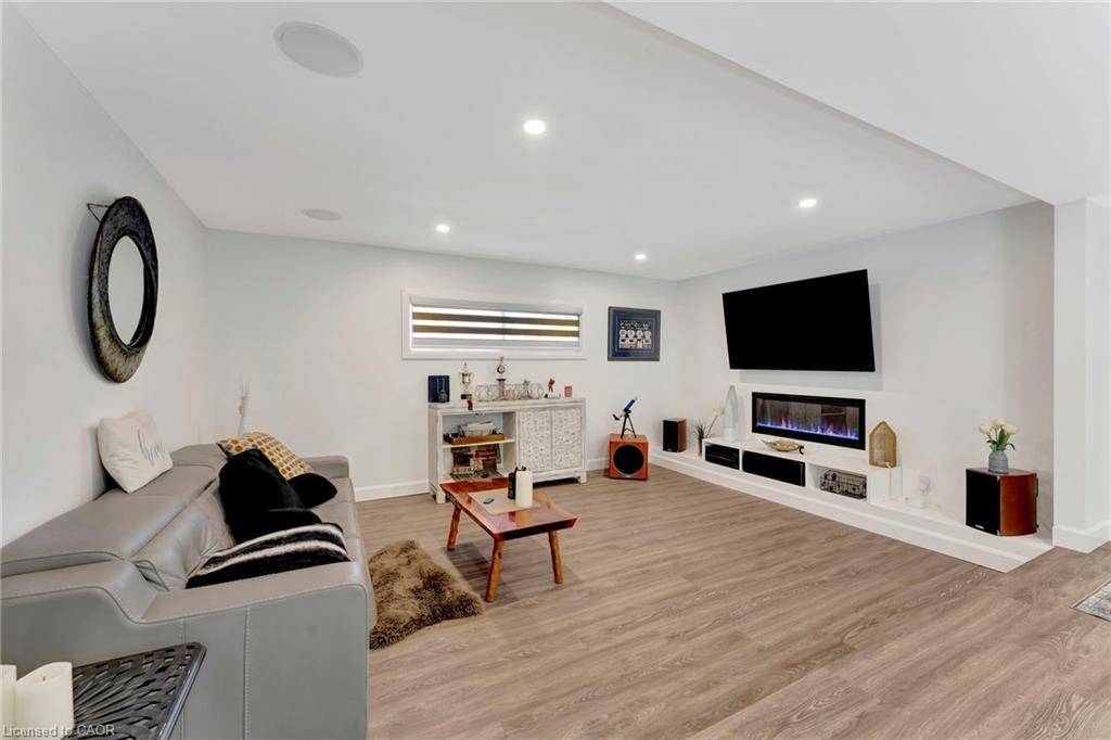 275 Talbot Street N, Simcoe, ON - Indoor